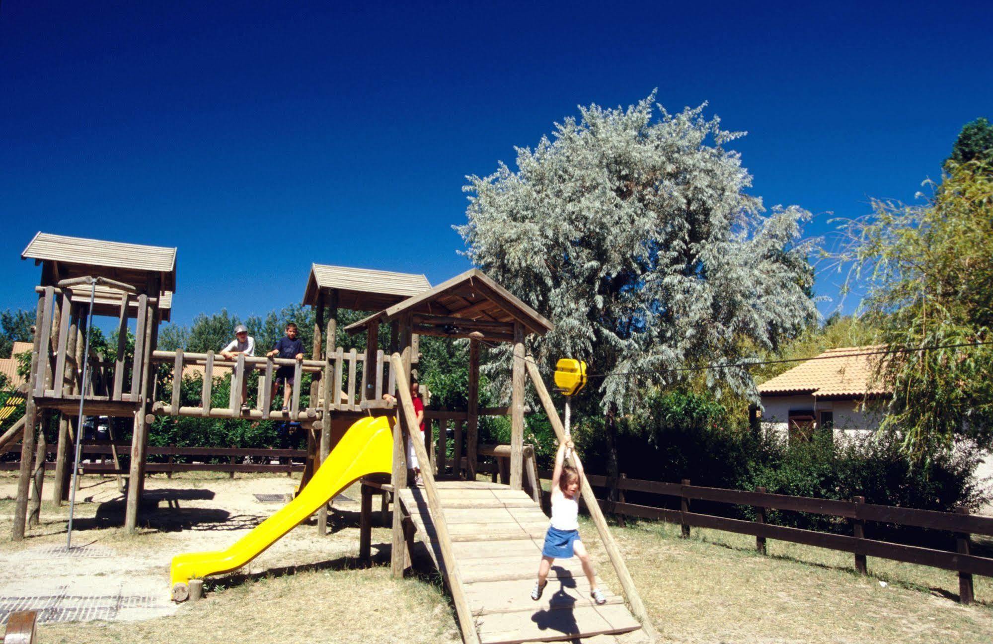 Azureva Le Grau Du Roi Apart otel Dış mekan fotoğraf